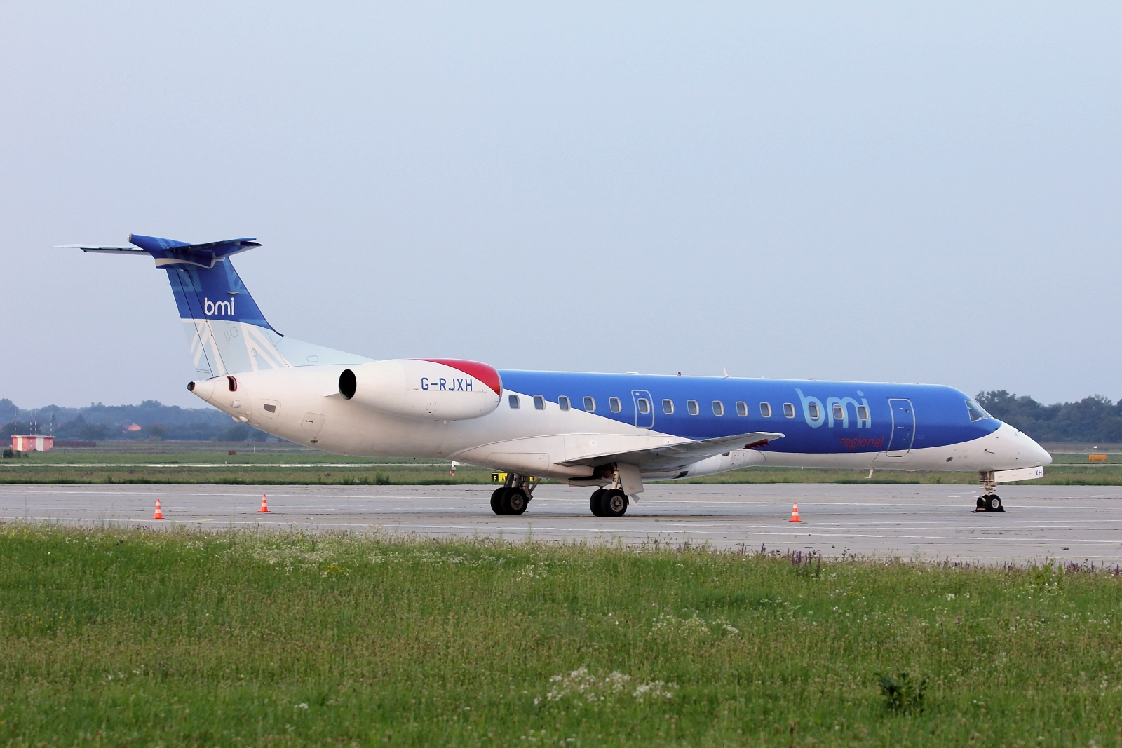 bmi Regional Embraer ERJ-145EP