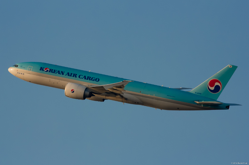 Korean Air Cargo Boeing 777; HL8285