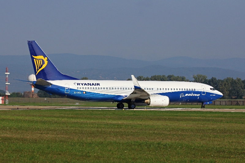 Ryanair Boeing 737-8AS(WL); reg. EI-DCL; cn: 33806